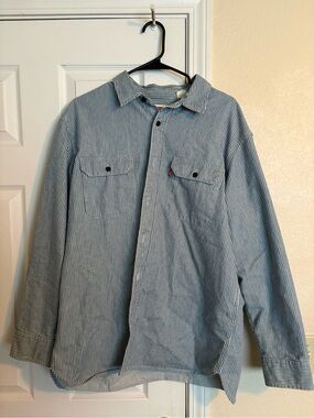 Levis Striped Button-Up Work Shirt with Chest Pockets